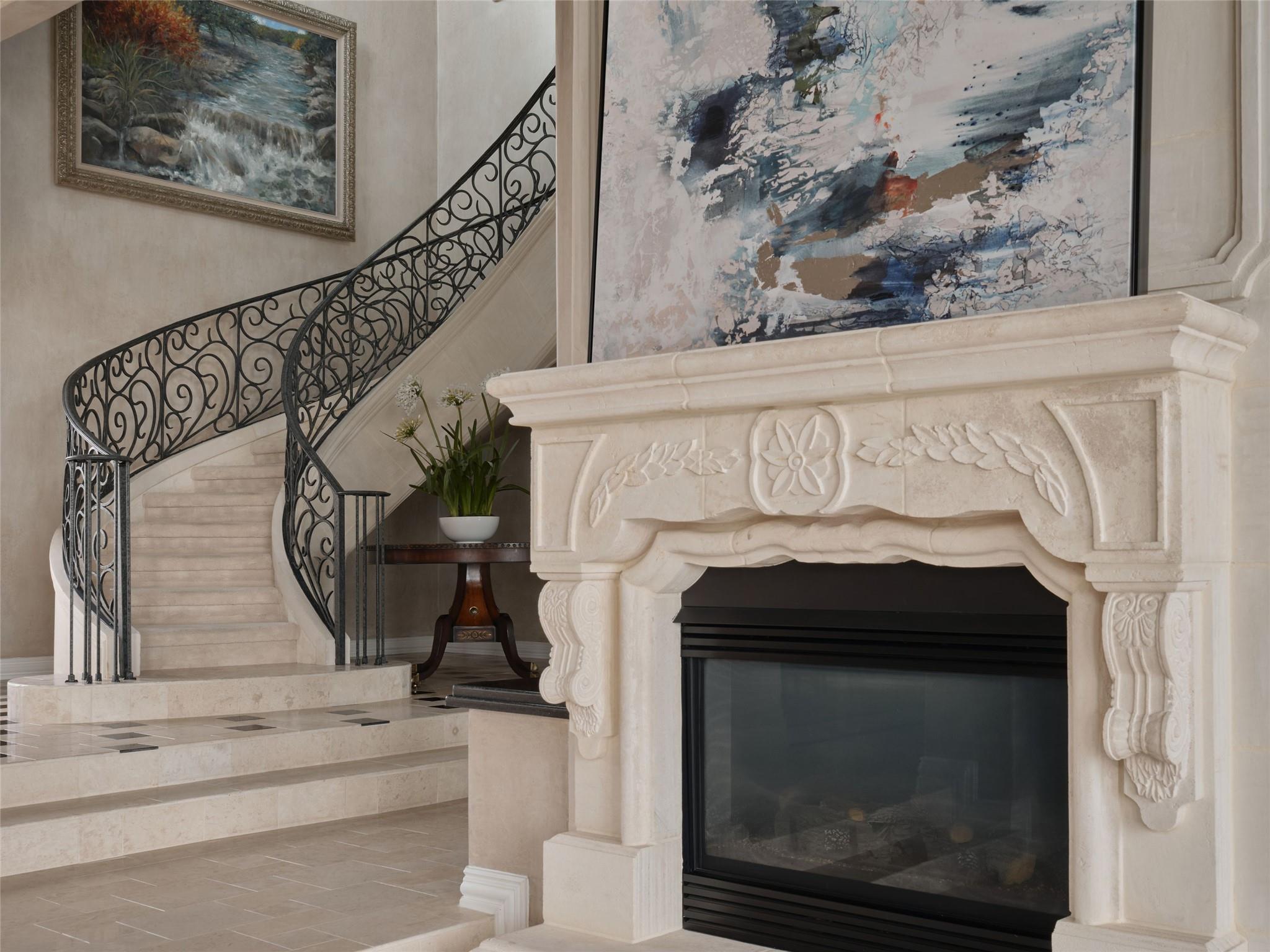 6505 W Courtyard DR, Austin