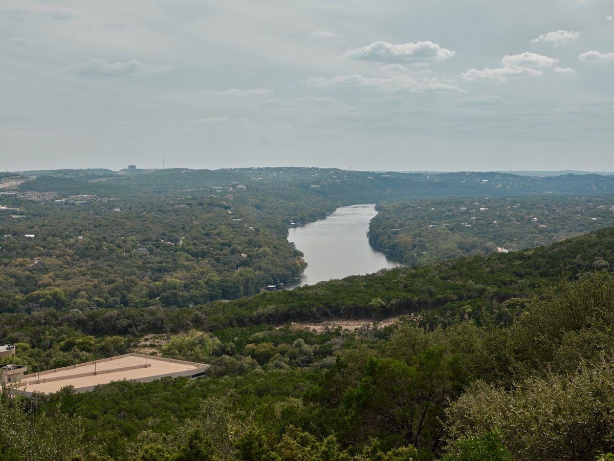 6505 W Courtyard DR, Austin