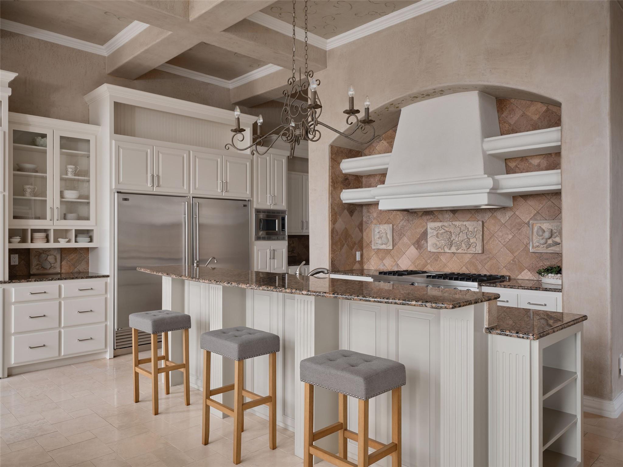 6505 W Courtyard DR, Austin