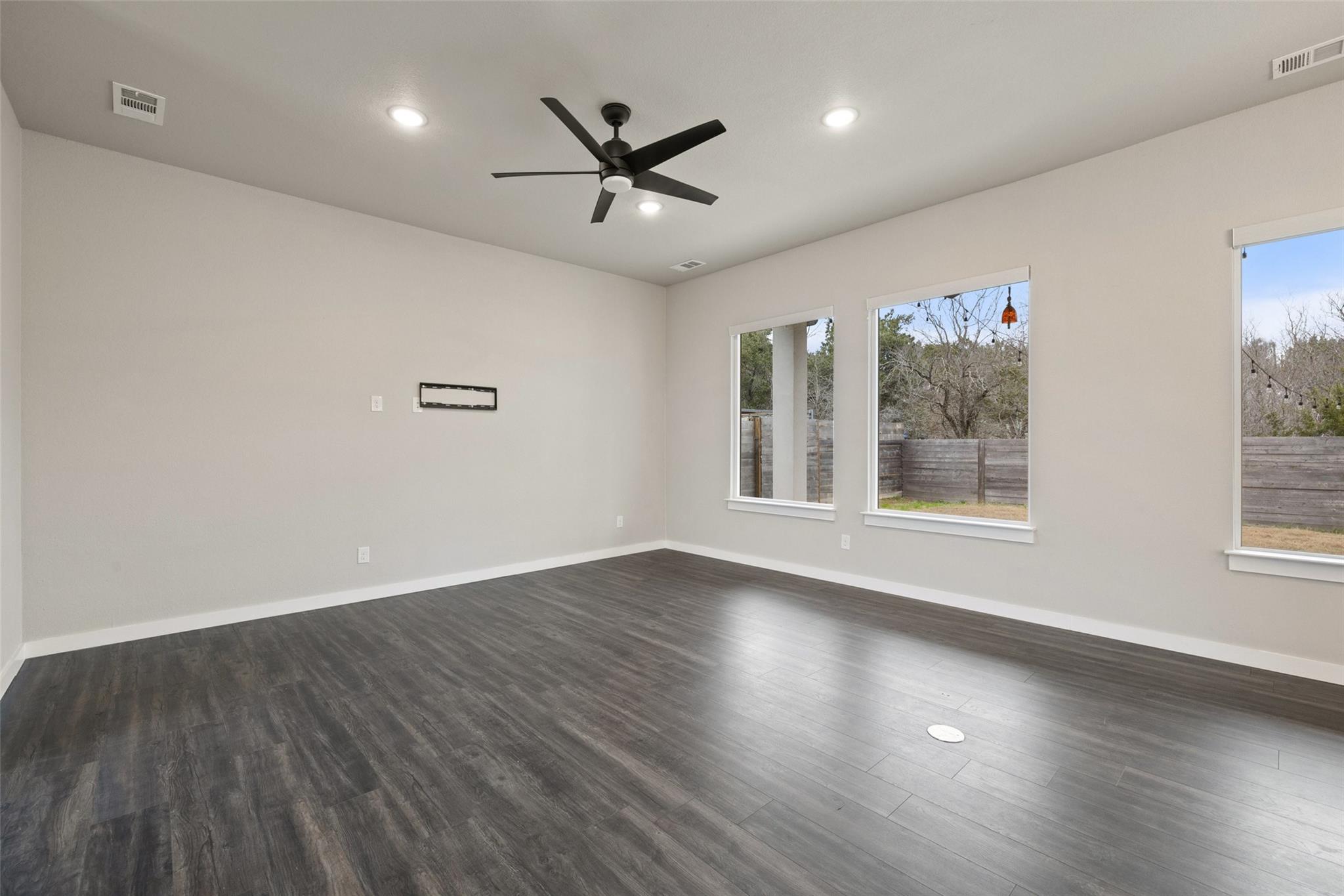 18200 Fair LN