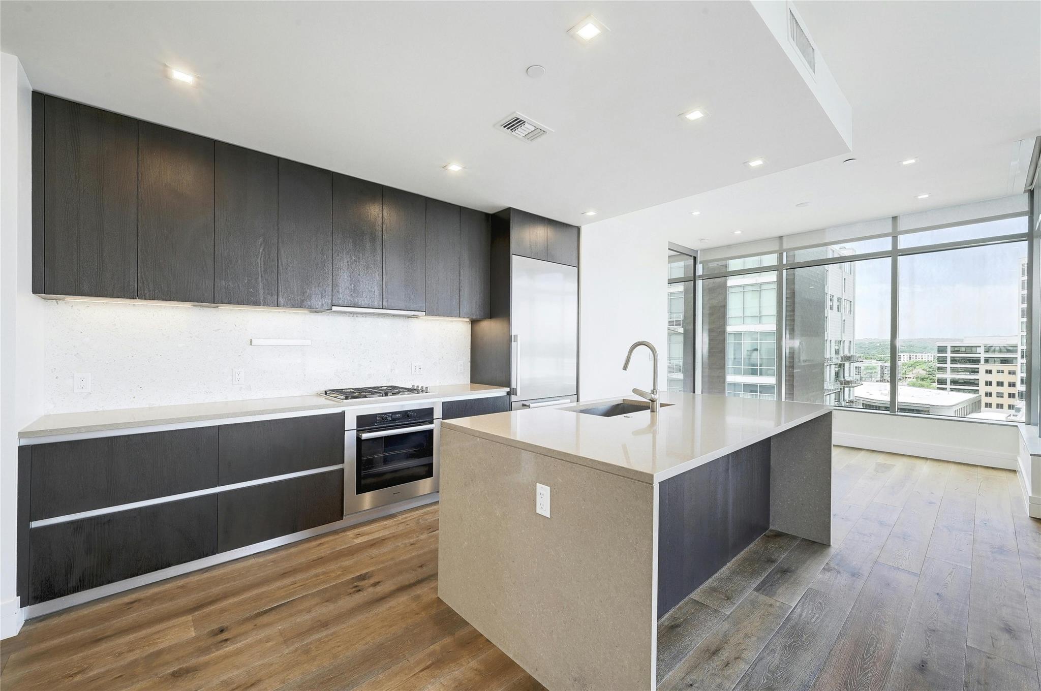 501 West Ave # 1104