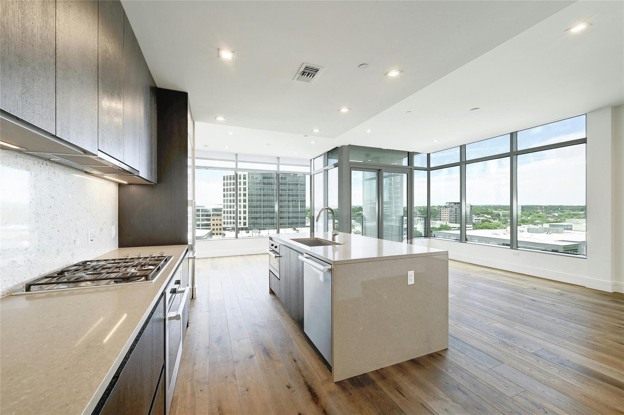 501 West Ave # 1104