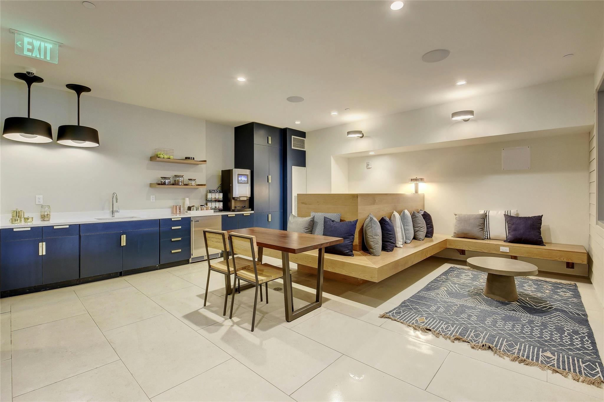 501 West Ave # 1104