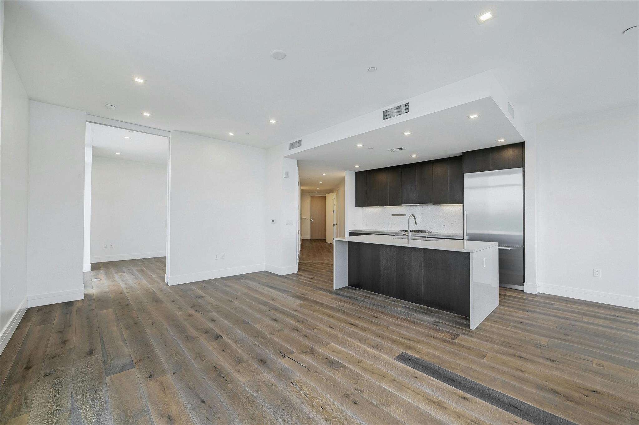 501 West Ave # 1104
