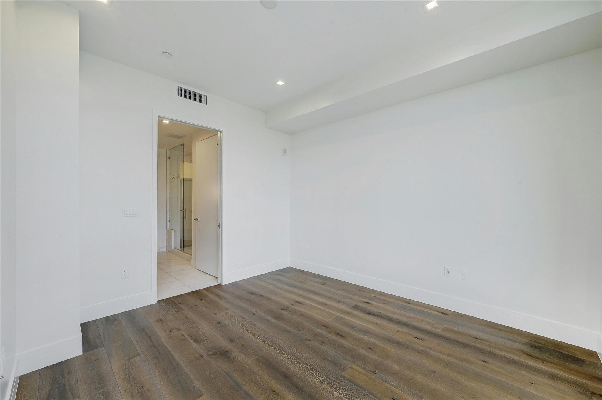501 West Ave # 1104