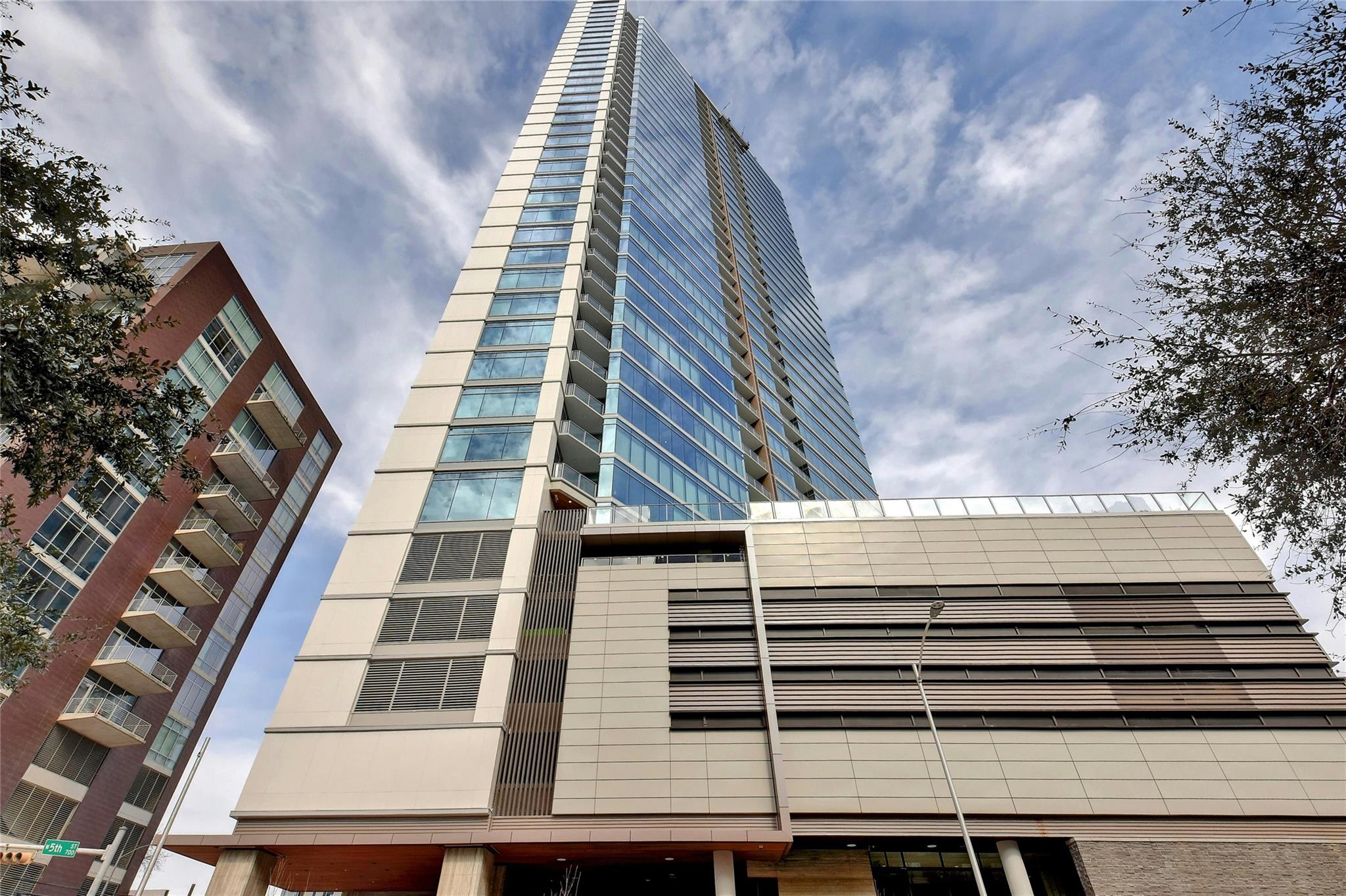 501 West Ave # 1104