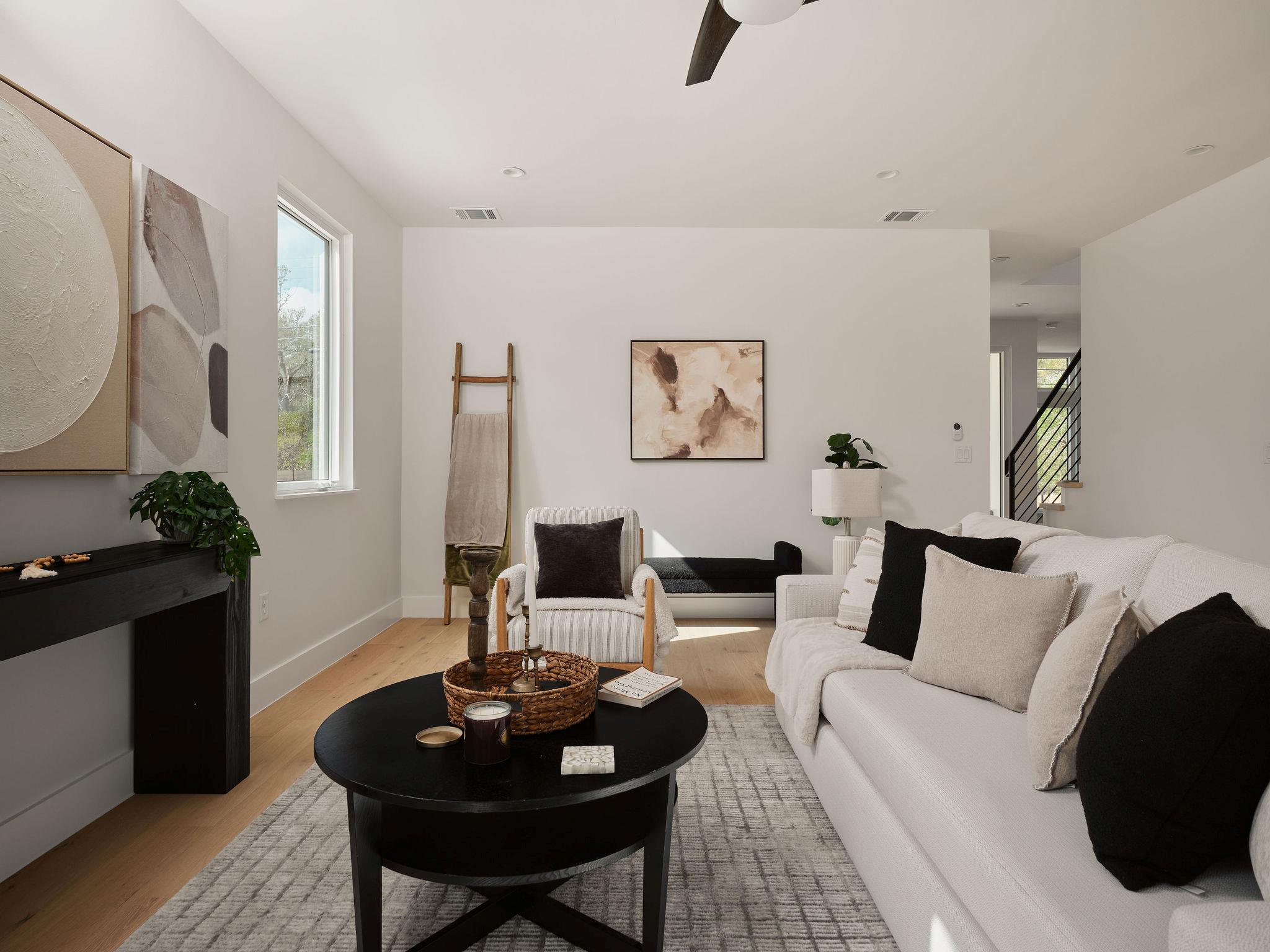 1215 Fort Branch BLVD # 1, Austin Unit: 1