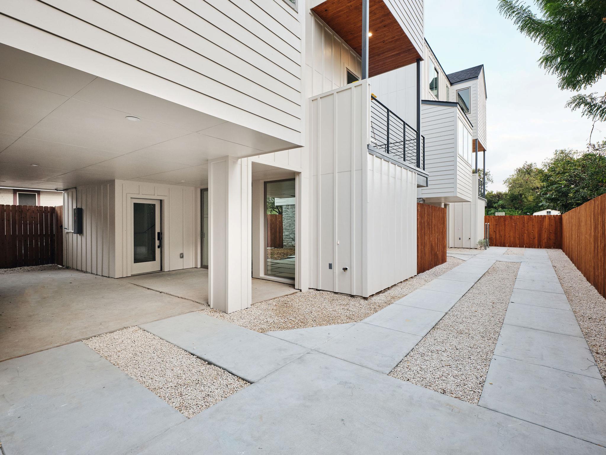 3208 Govalle Ave # 2