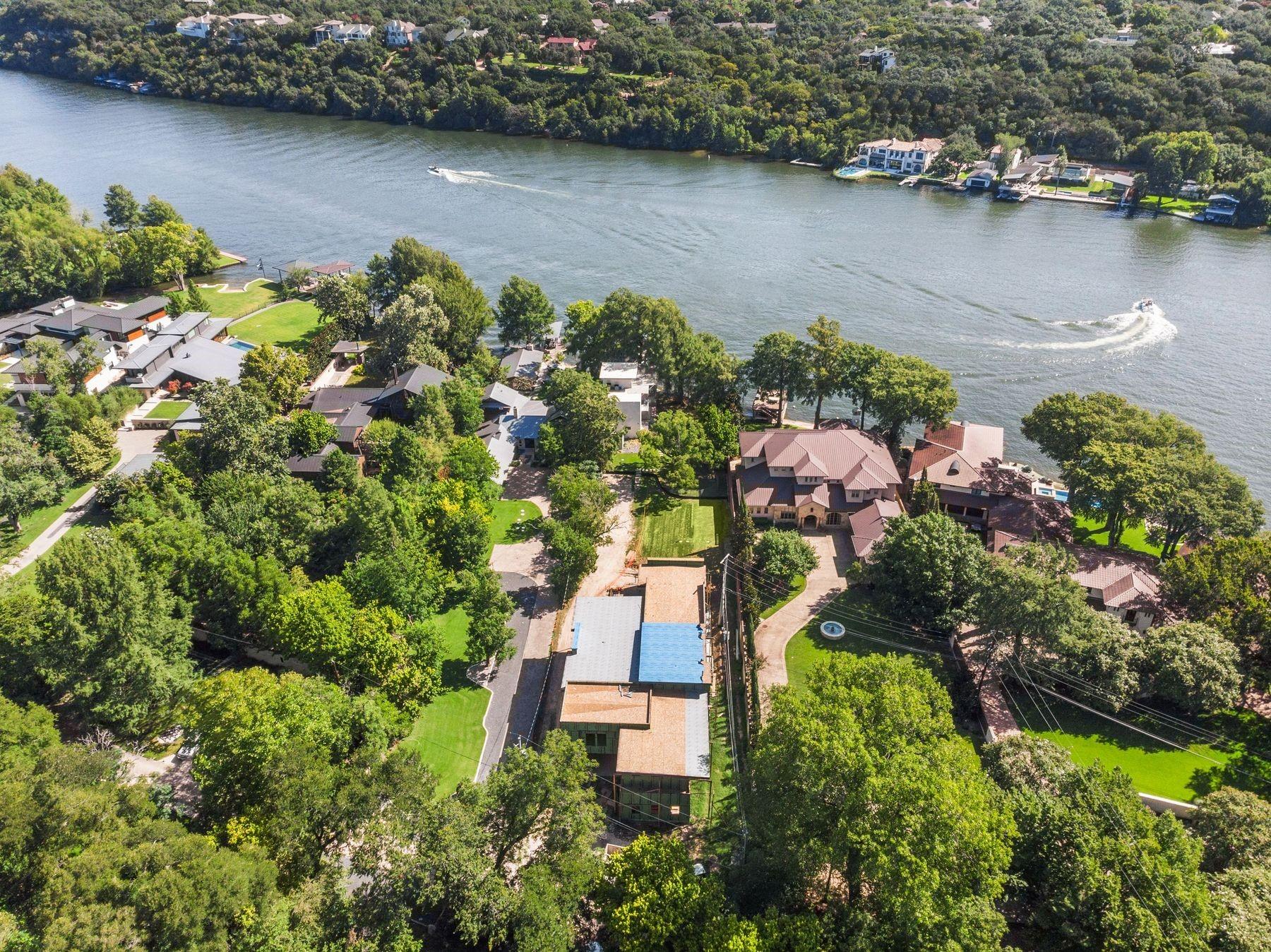 1404 ROCKCLIFF RD