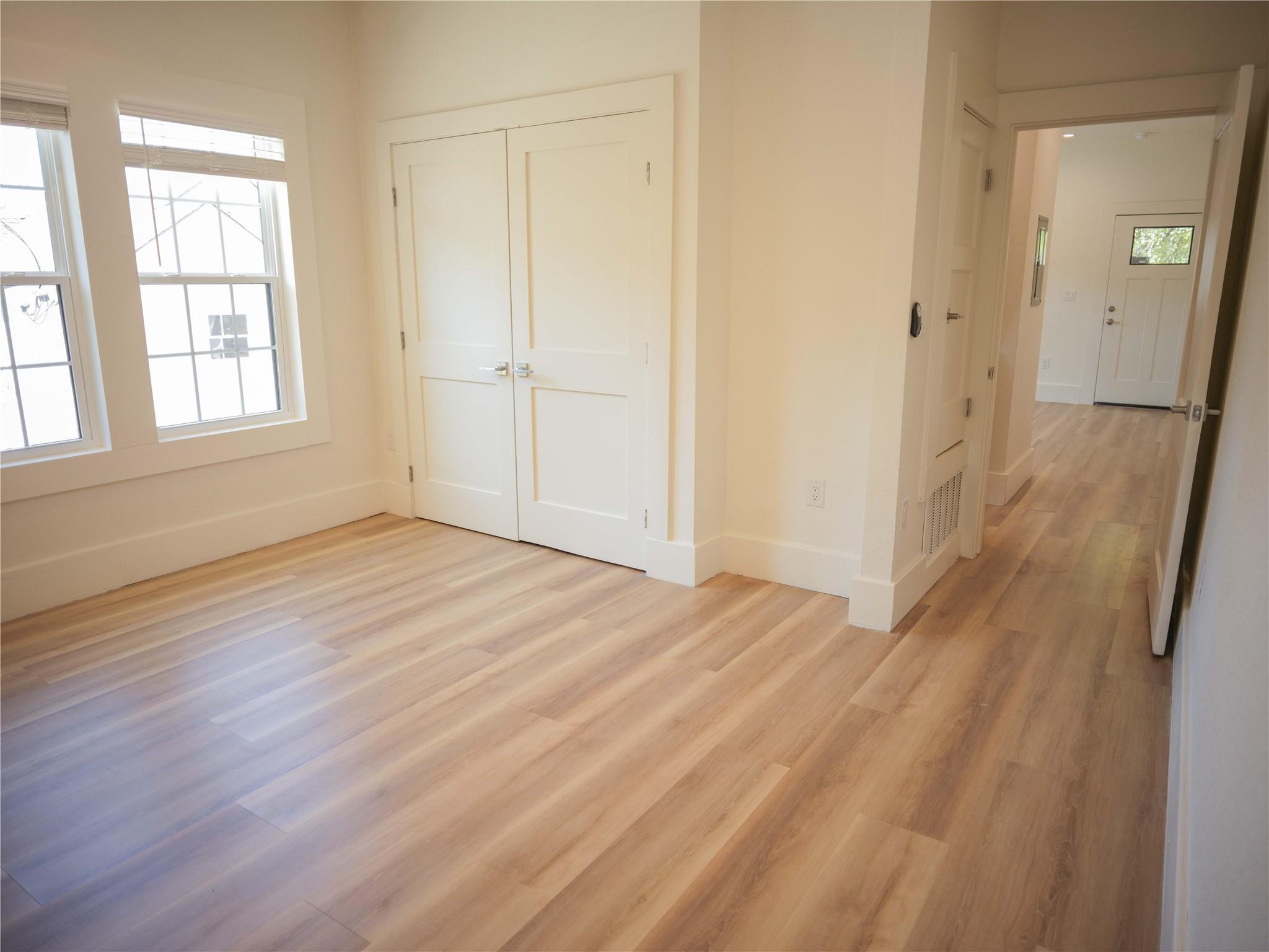 803 Oakland Ave # B, Austin Unit: B