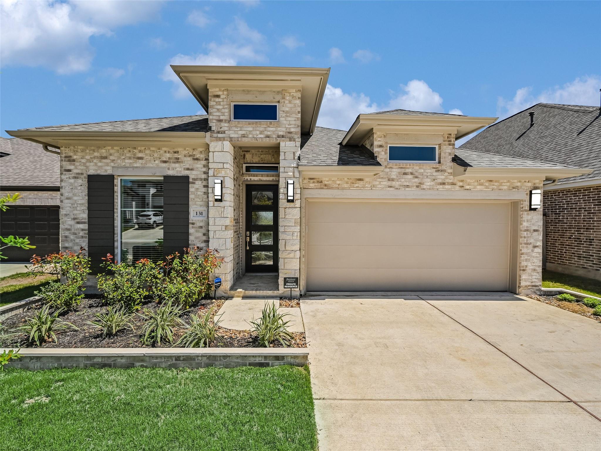 131 Plumbago LOOP