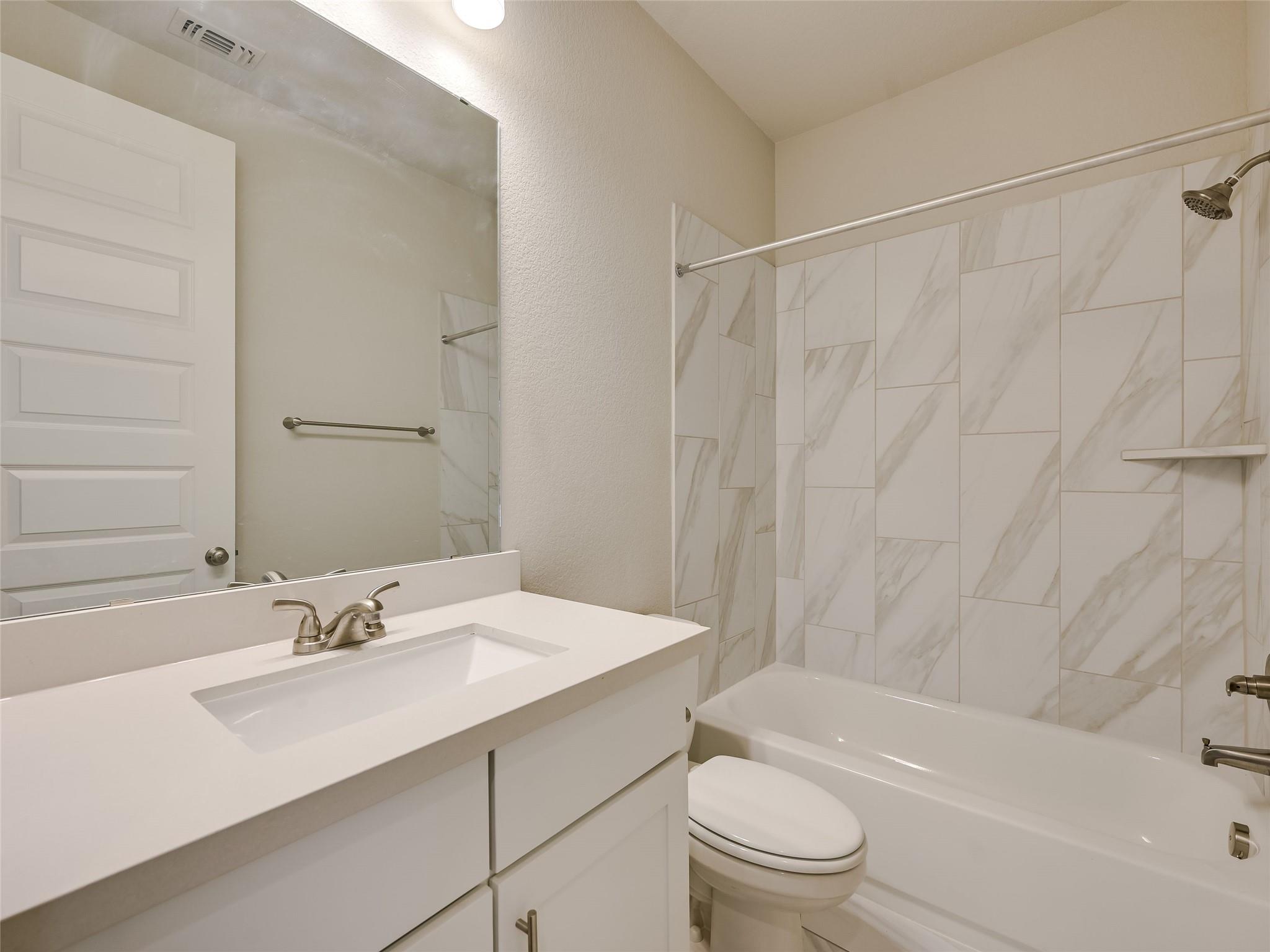131 Plumbago LOOP