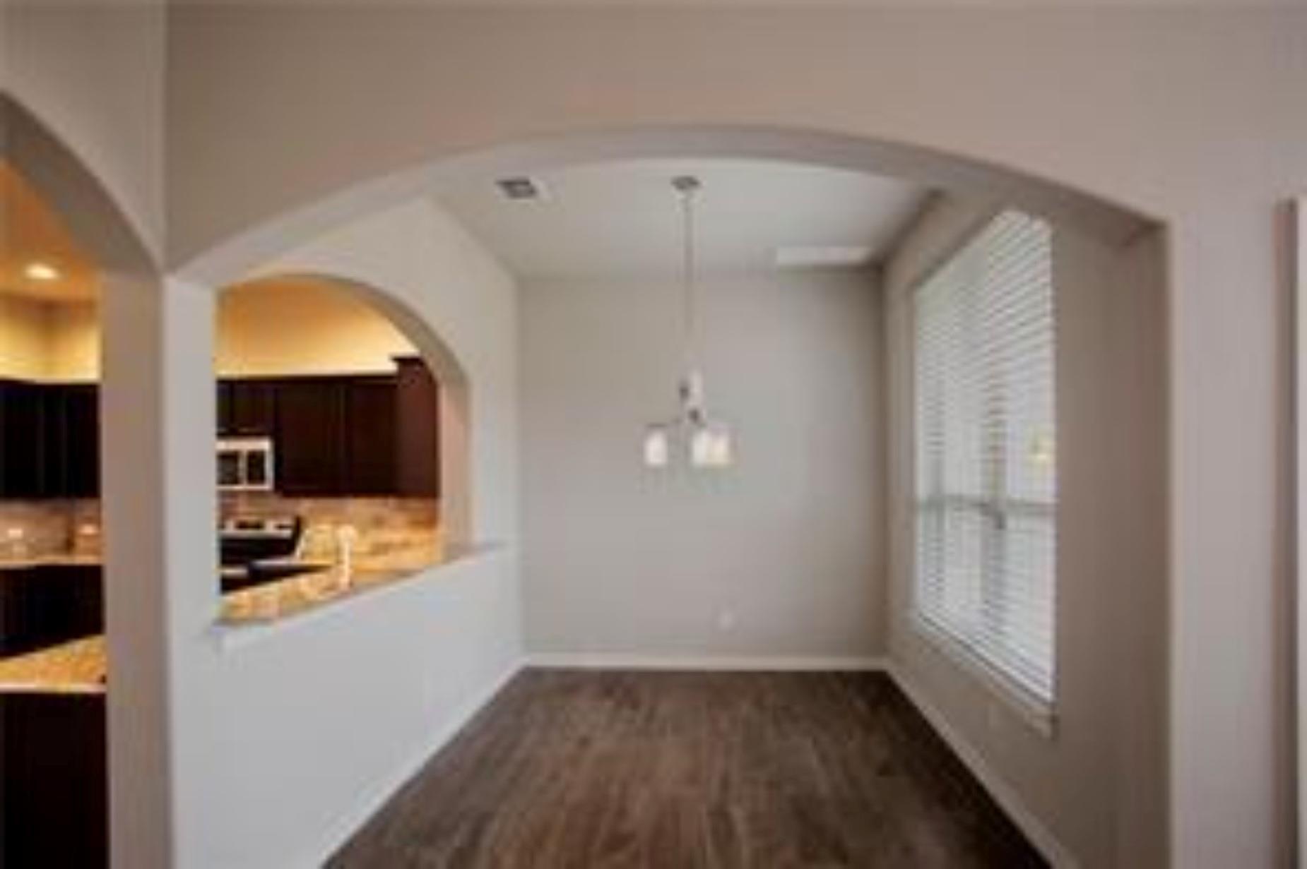 143 Lakeview CT