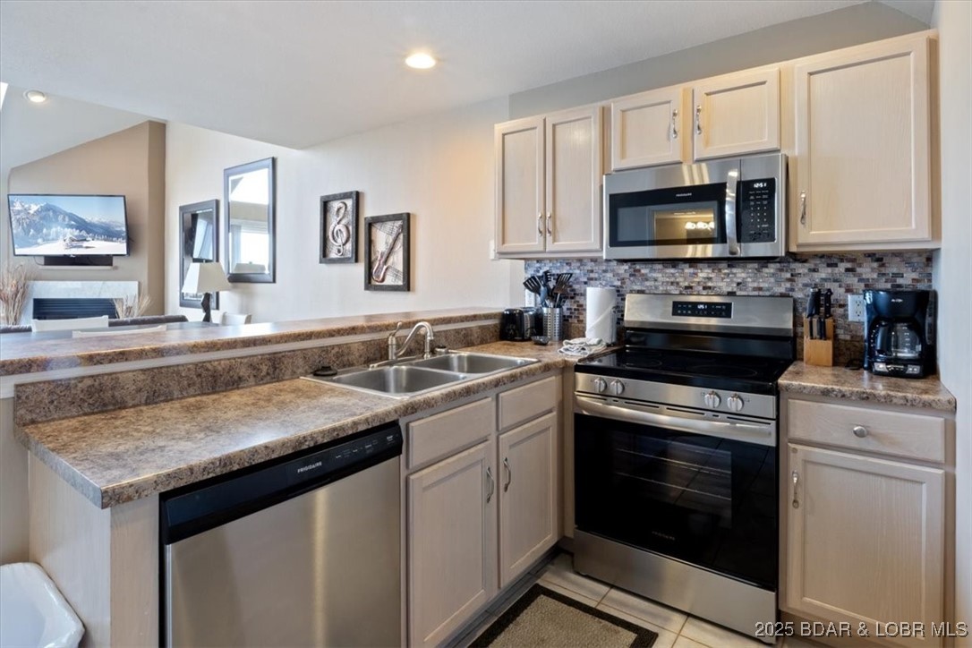 1481 Ledges Drive 1047