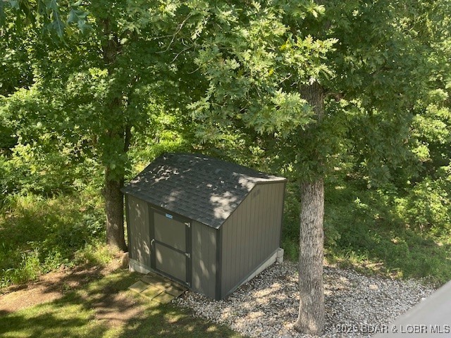 5 Deer Hollow Drive