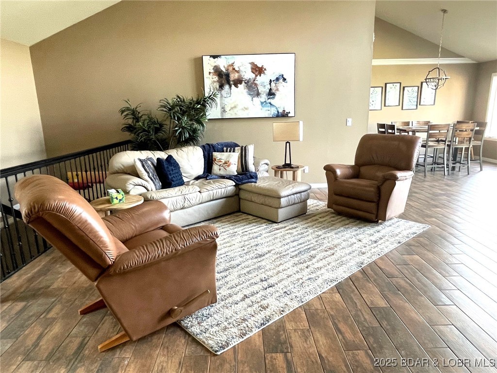 5353 Bayview Court