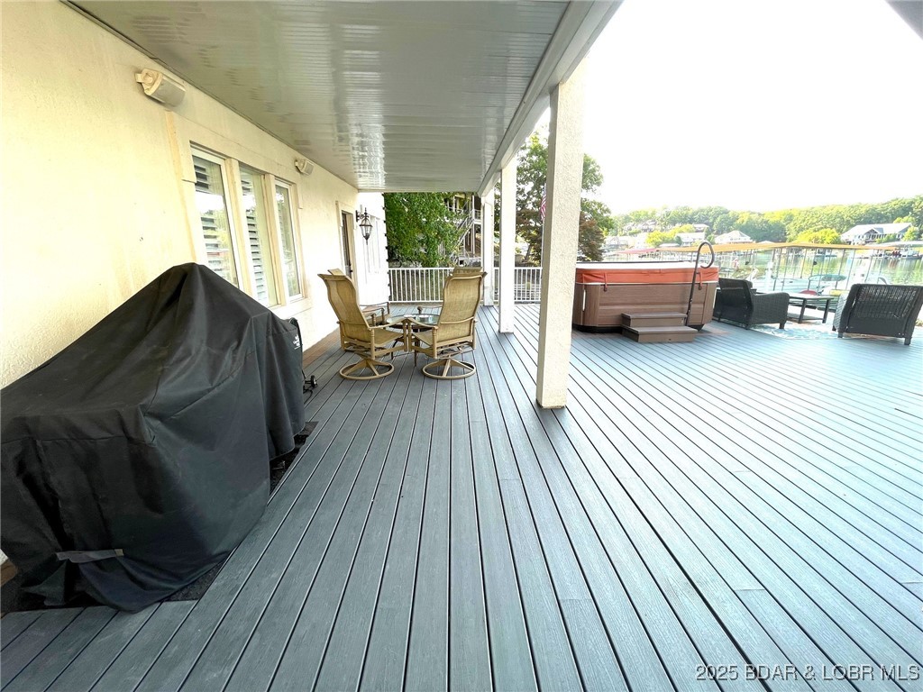5353 Bayview Court