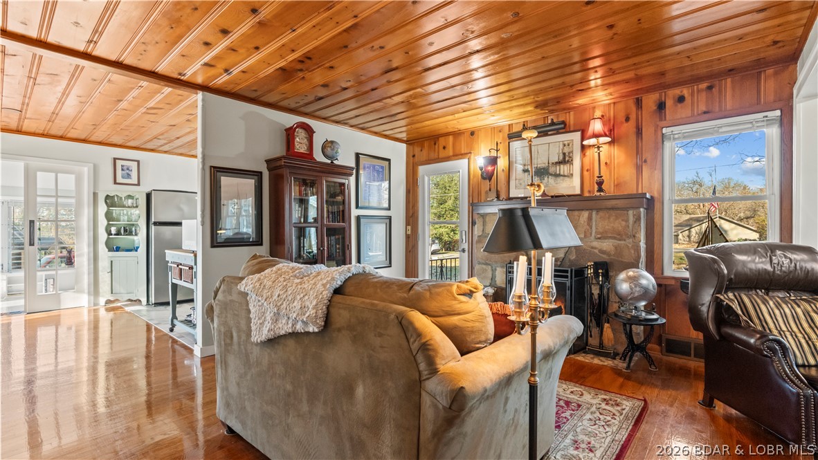 90 Arrowhead Beach Road