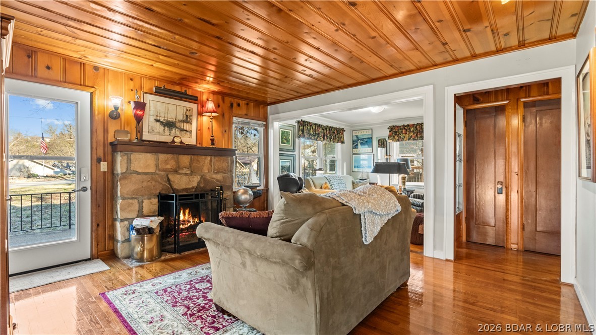 90 Arrowhead Beach Road