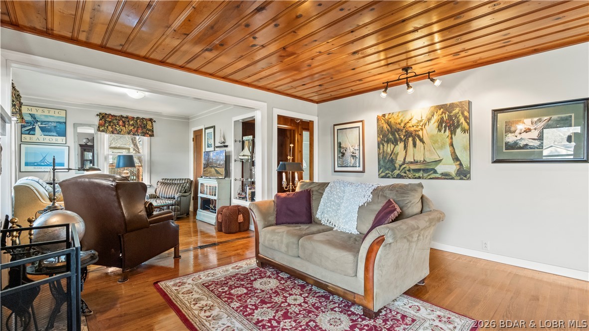 90 Arrowhead Beach Road