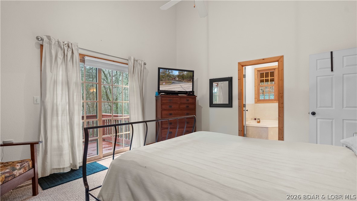 147 West Cross Fox Trail