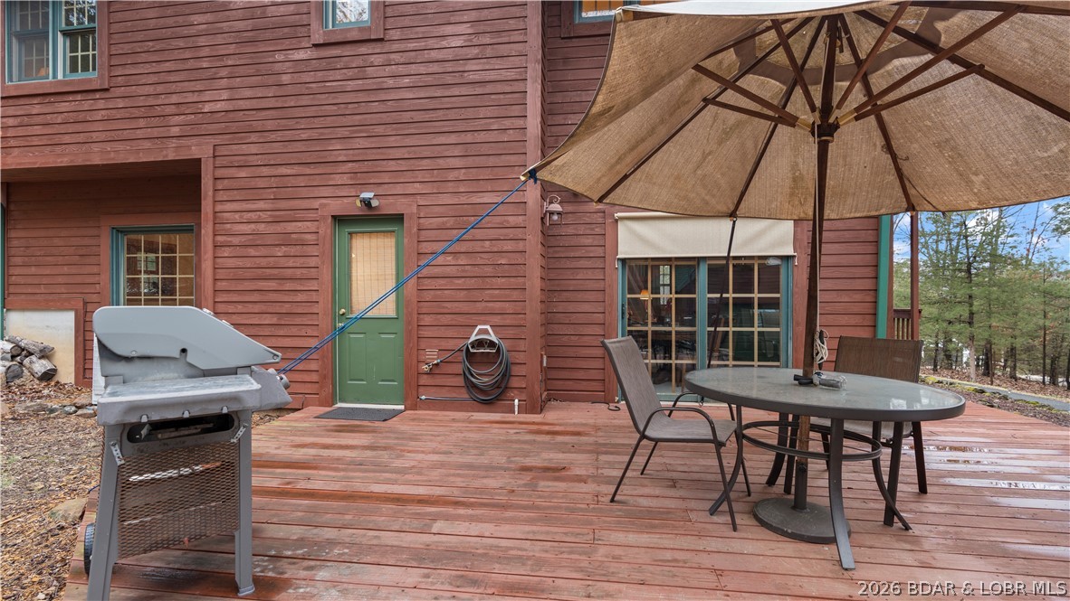 147 West Cross Fox Trail