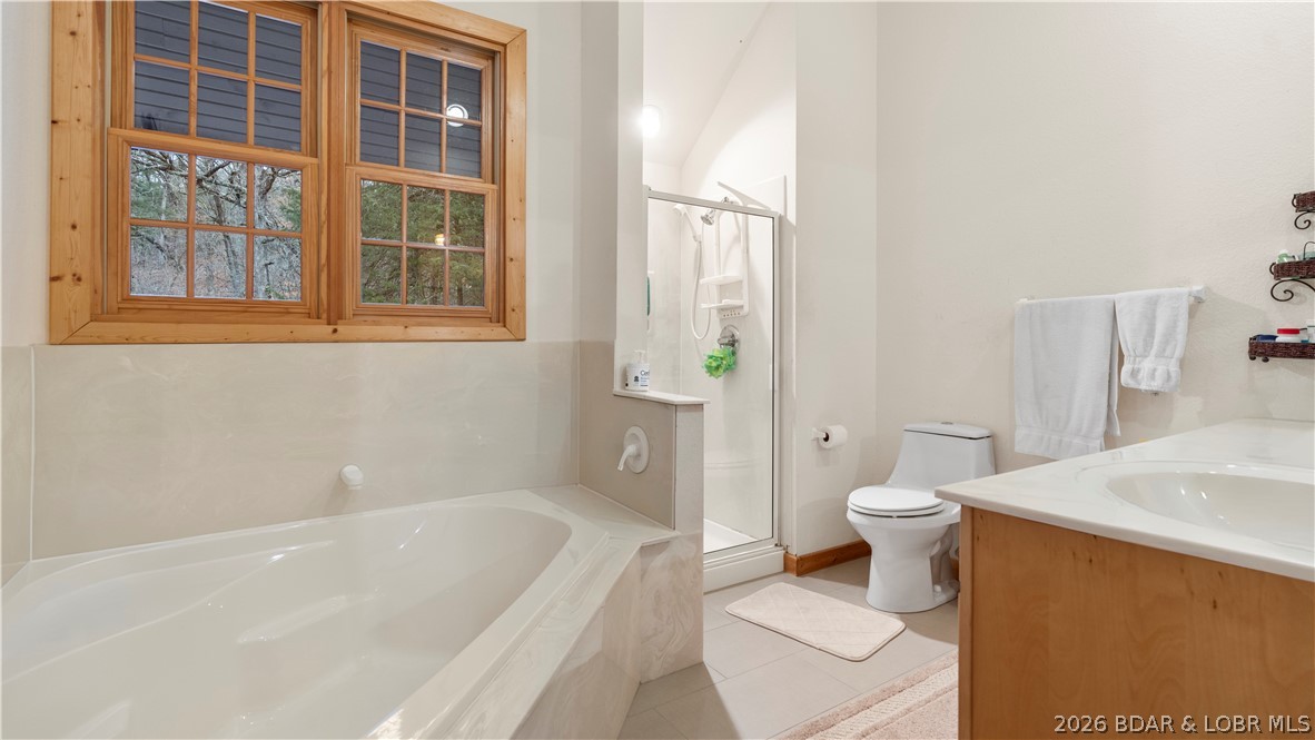 147 West Cross Fox Trail