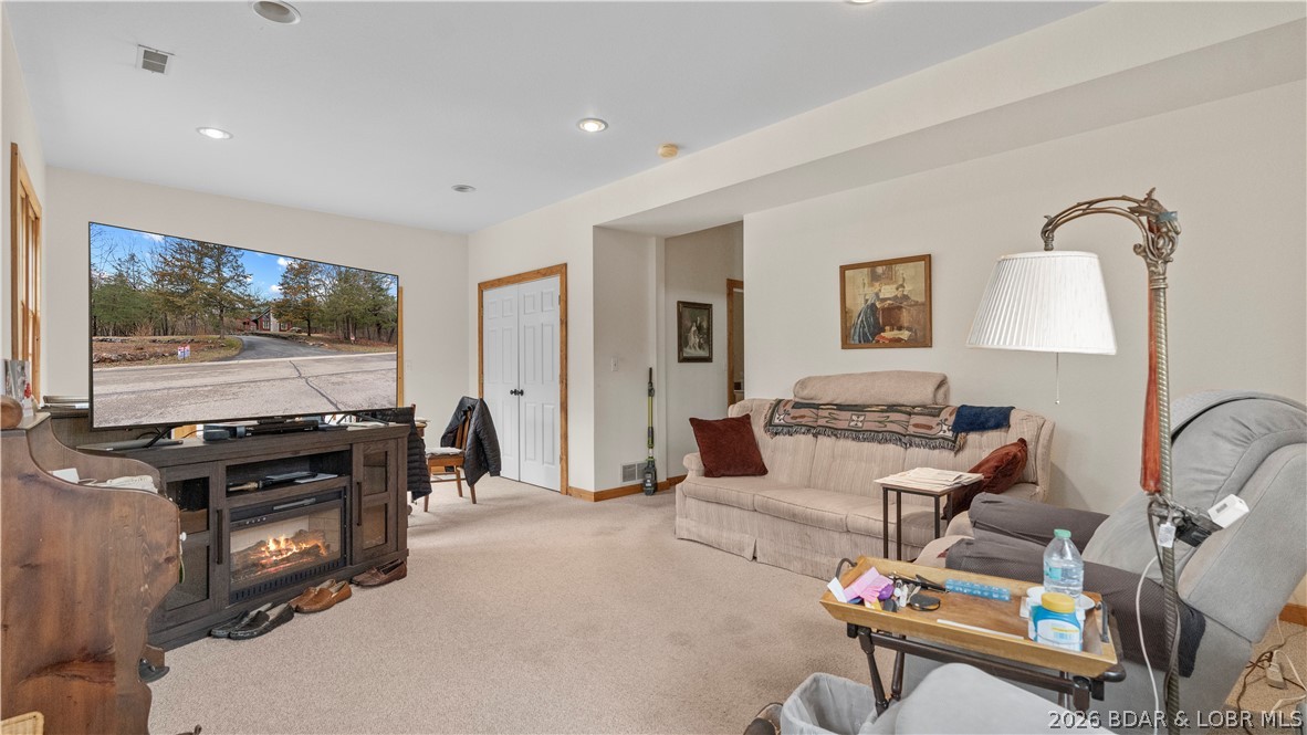 147 West Cross Fox Trail