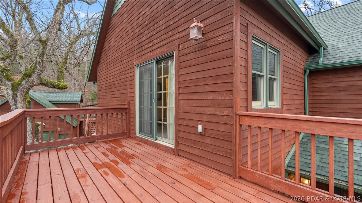 147 West Cross Fox Trail