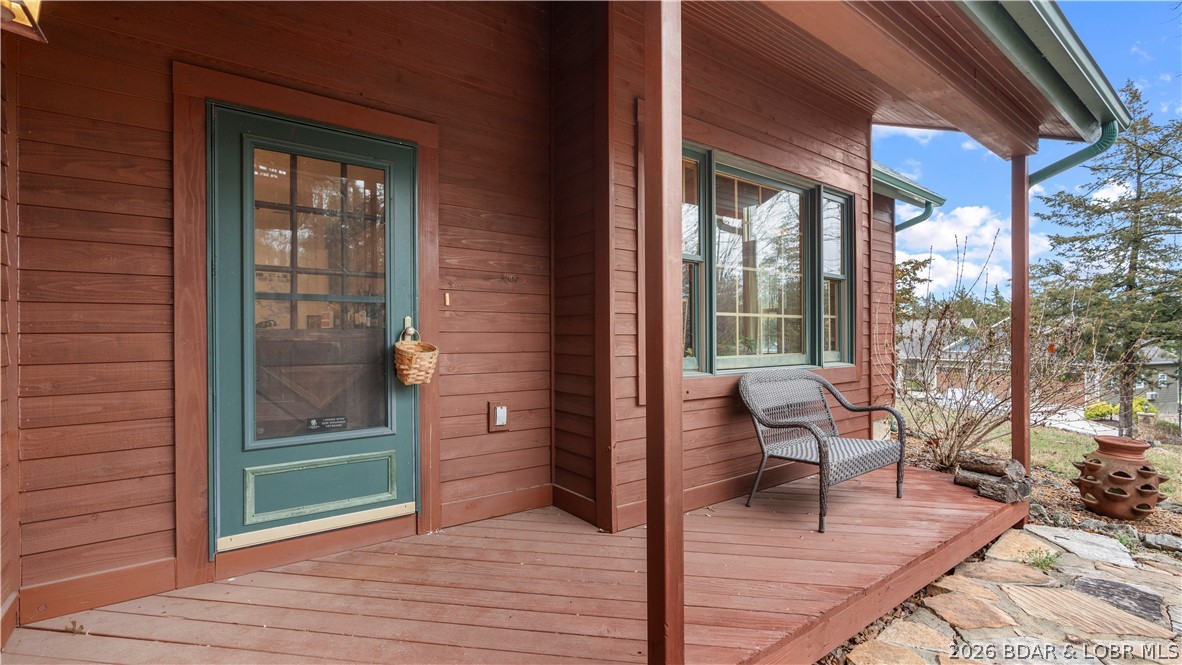 147 West Cross Fox Trail