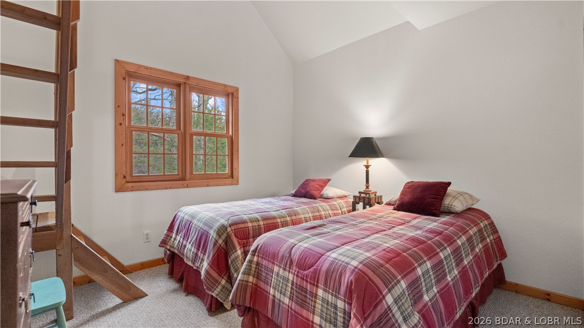 147 West Cross Fox Trail