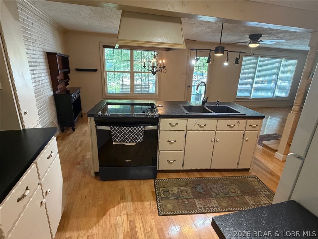 59 Dantay Drive