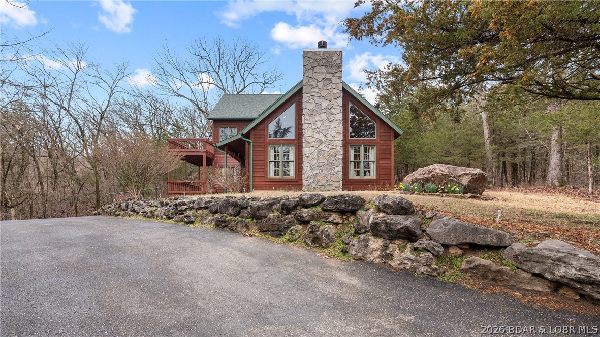 147 West Cross Fox Trail
