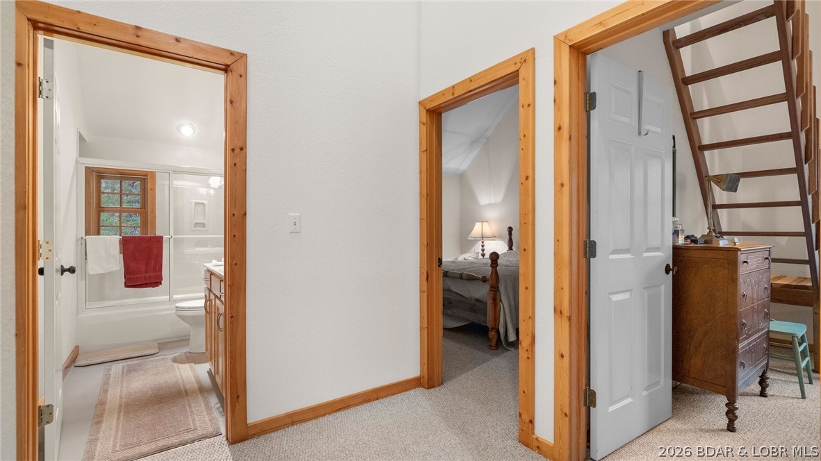 147 West Cross Fox Trail