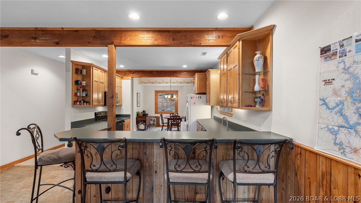147 West Cross Fox Trail