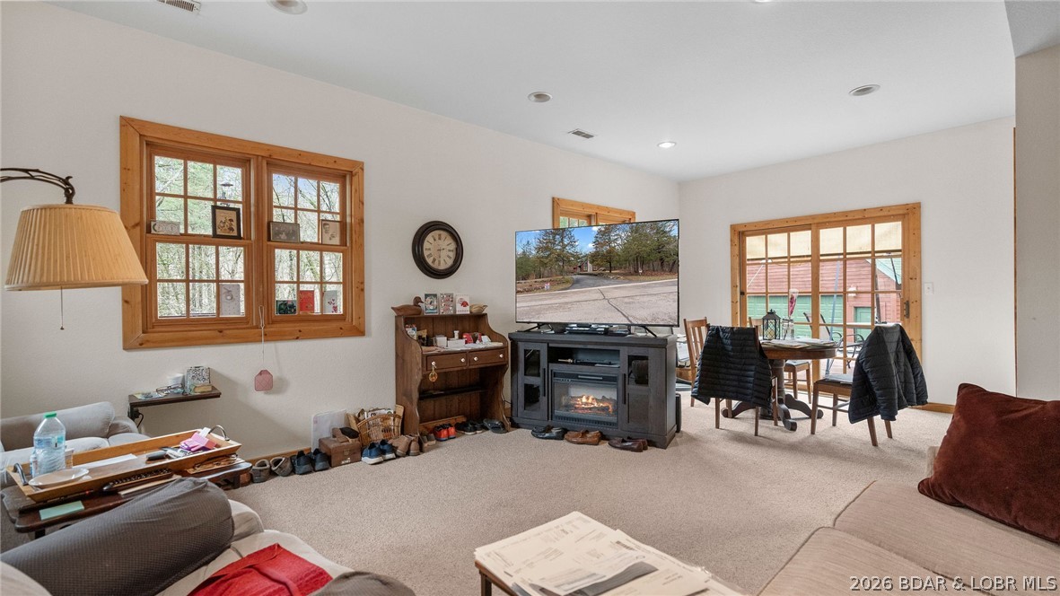 147 West Cross Fox Trail