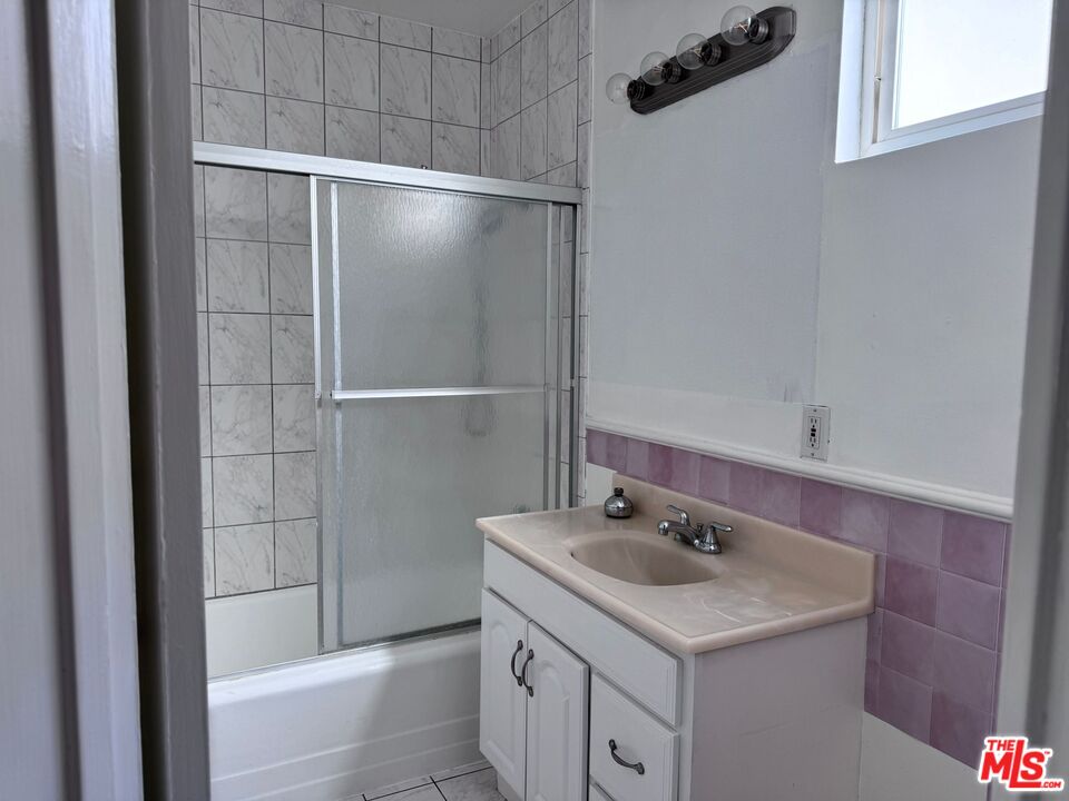 1101 Euclid St Unit: E