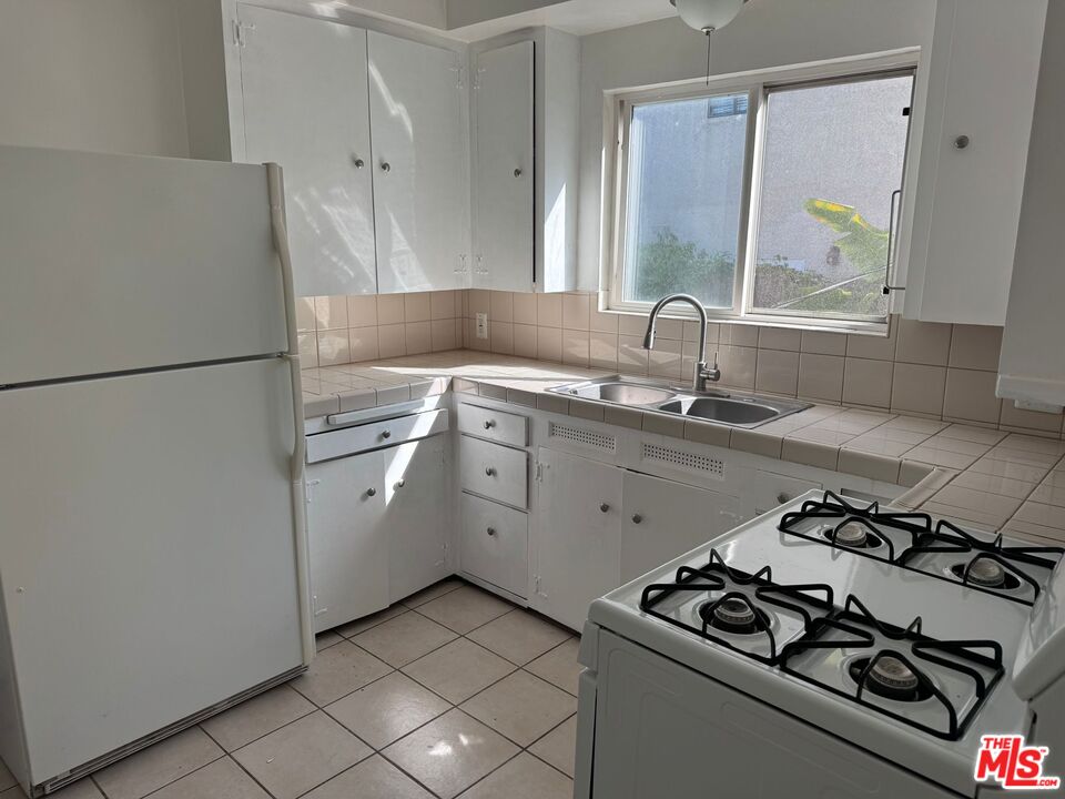 1101 Euclid St Unit: E