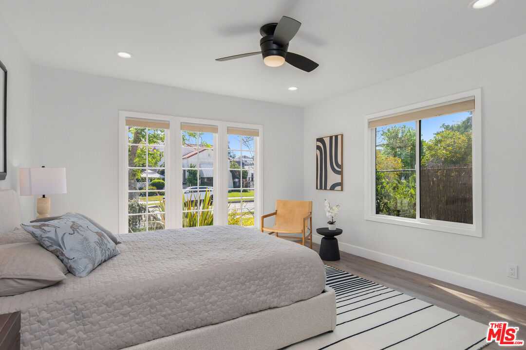 821 S Cloverdale Ave