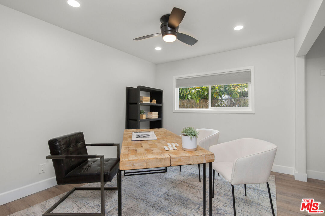 821 S Cloverdale Ave