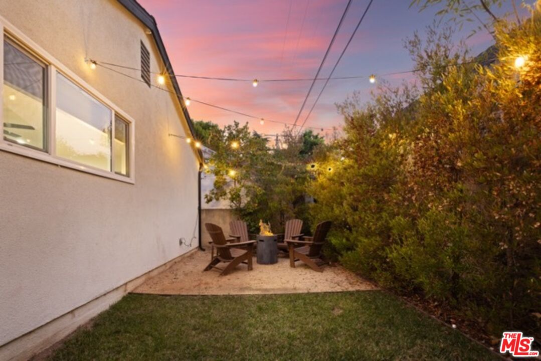 821 S Cloverdale Ave