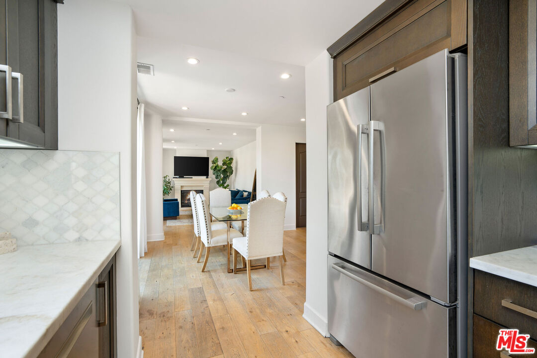 10523 Ashton Ave Unit: 301