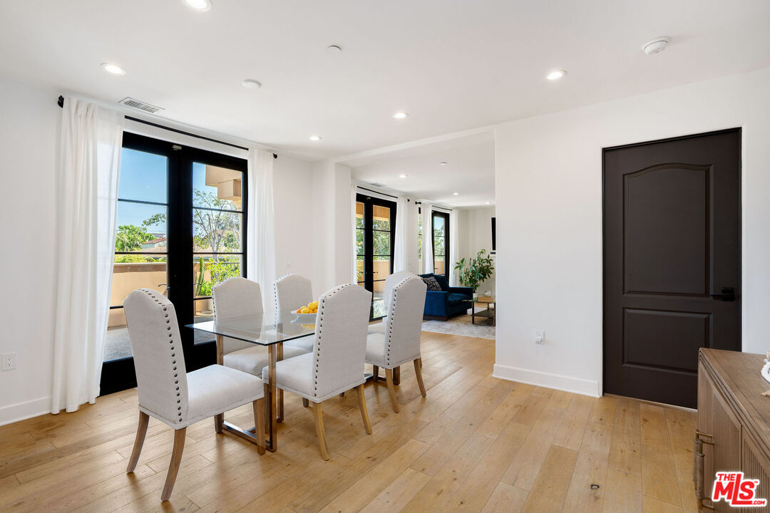 10523 Ashton Ave Unit: 301