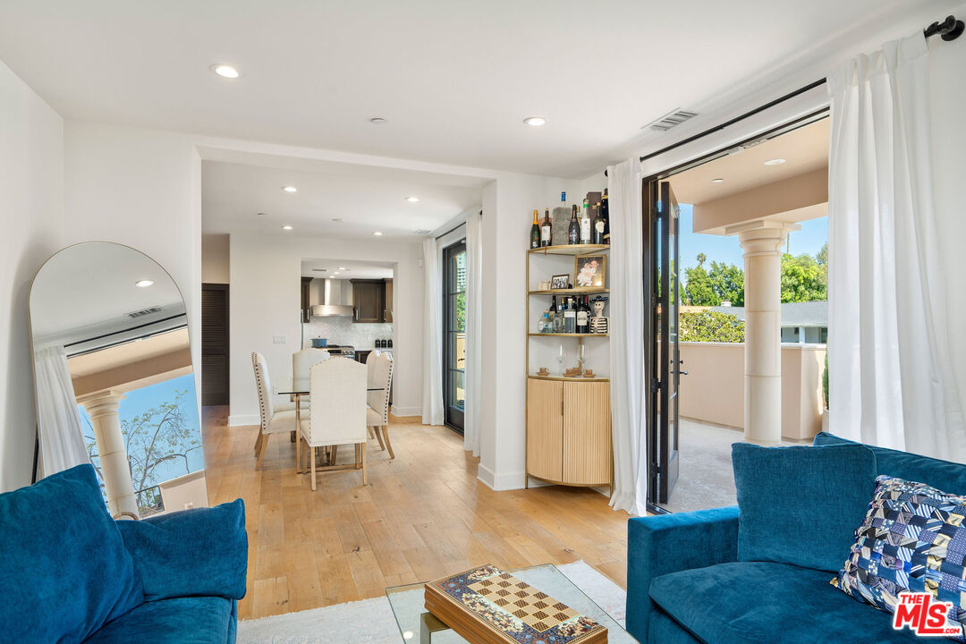 10523 Ashton Ave Unit: 301