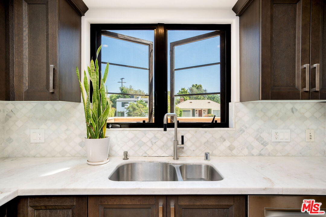 10523 Ashton Ave Unit: 301