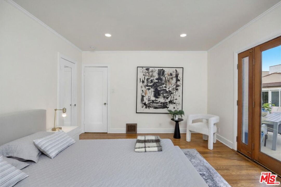 901 S Ogden Dr