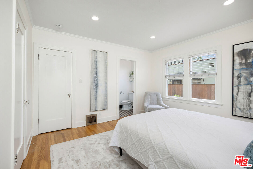 901 S Ogden Dr