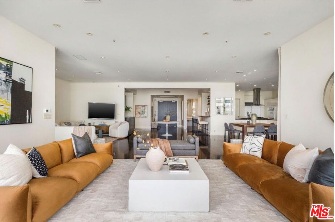 10380 Wilshire Blvd Unit: 902