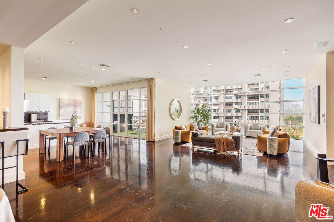 10380 Wilshire Blvd Unit: 902