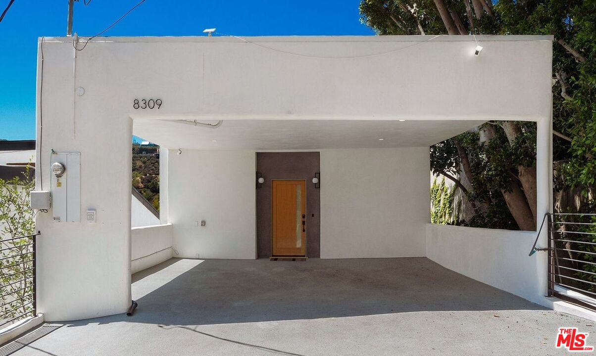 8309 Yucca Trl